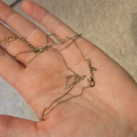 Gold scorpio necklace - Picture 1 of 4